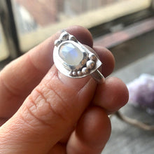Load image into Gallery viewer, Moonstone Dew Drops Ring