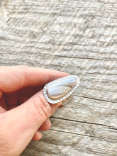 Load image into Gallery viewer, Wide band Sterling Silver and Agate ring. Sz. 6.75