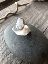 Load image into Gallery viewer, Wavy Moonstone Ring